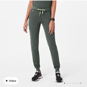 FIGS Bonsai Zamora Jogger
